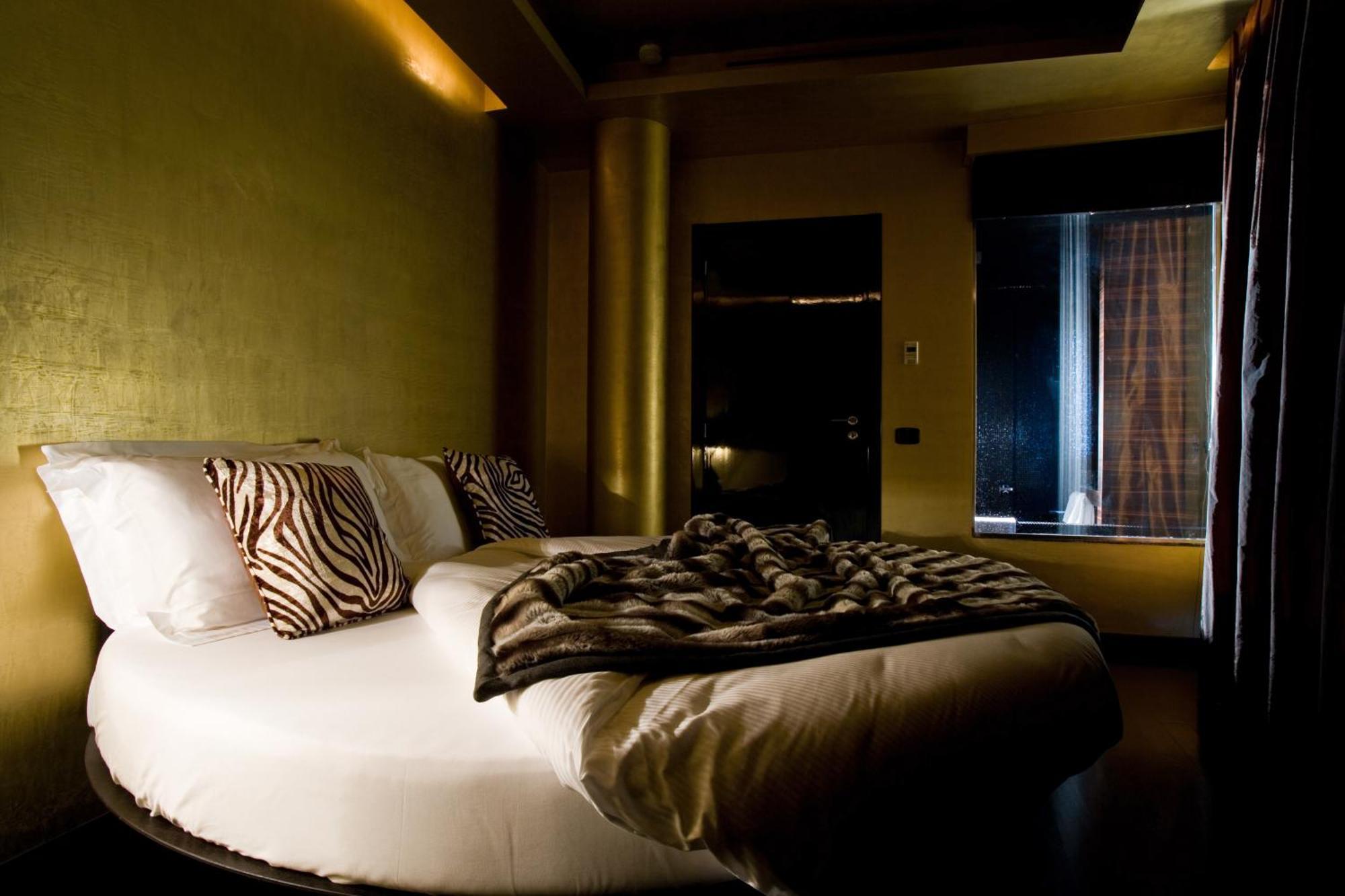Hotel Vdb Next คาตาเนีย ภายนอก รูปภาพ